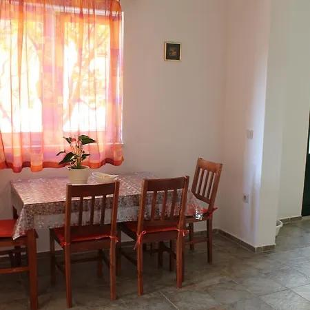 Blanka Apartment *